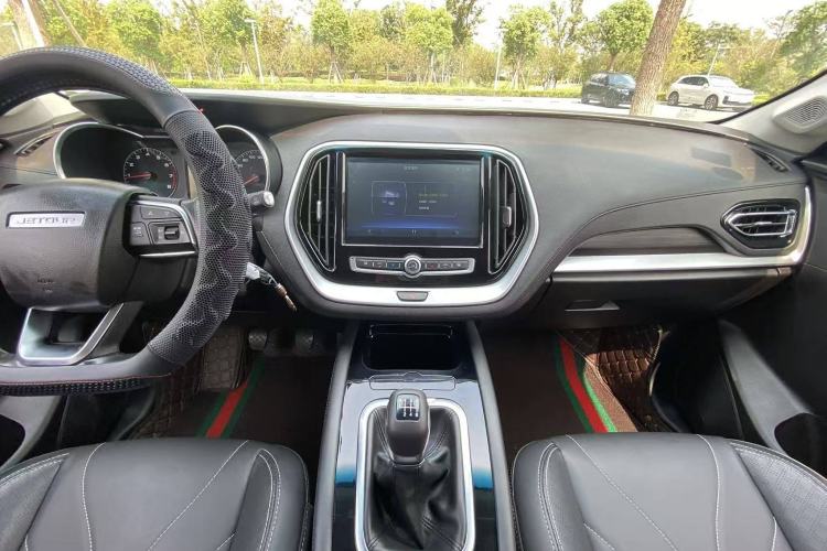 Used JETOUR X70M 2020 1.5T Manual Travel Companion Model
