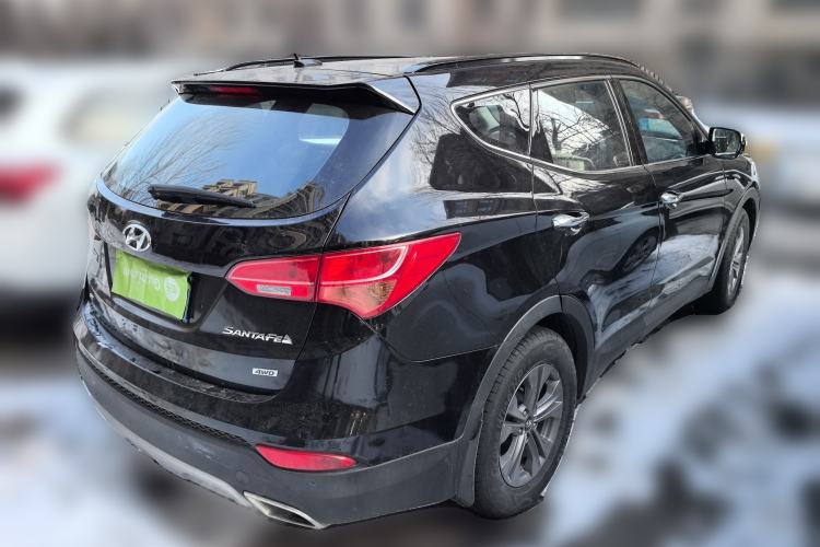 Used Hyundai Santa Fe 2013 Revised Version 2.4L Automatic All-Wheel Drive Smart Type Rear Right 45 Deg