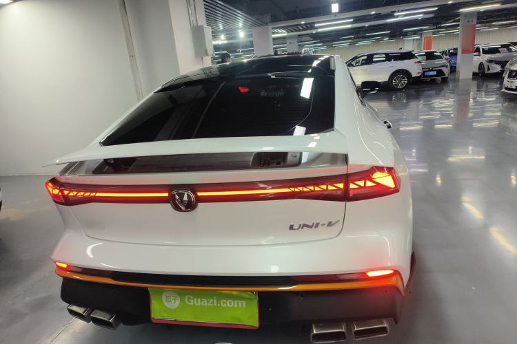 Used Changan UNI-V 2025 1.5T 500Bar Prestige Sporty Version