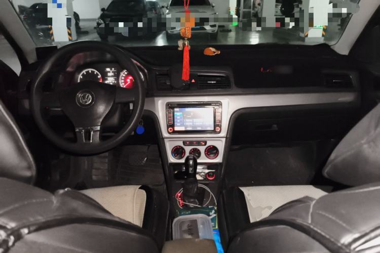 Used Volkswagen Gran Lavida 2013 1.6L Automatic Fashion Model
