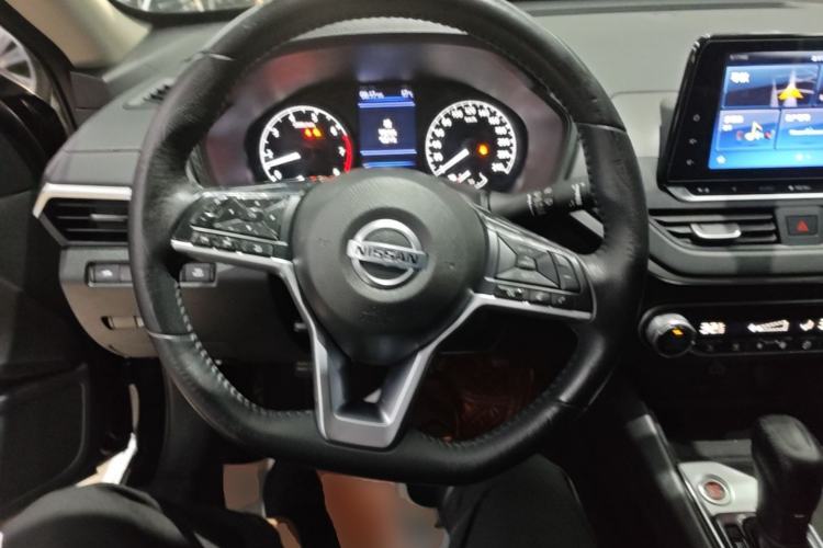 Used Nissan Teana 2020 2.0L XL Comfort Edition Steering Wheel