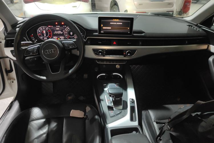 Used Audi A4L 2019 40 TFSI Fashion Version China V
