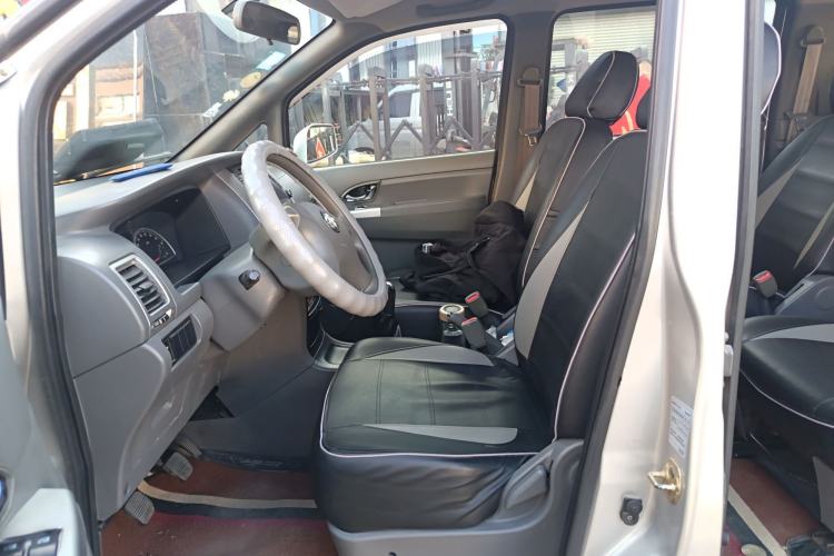 Used Dongfeng Shuaike 2011 1.6L Manual Comfort 7-Seater
