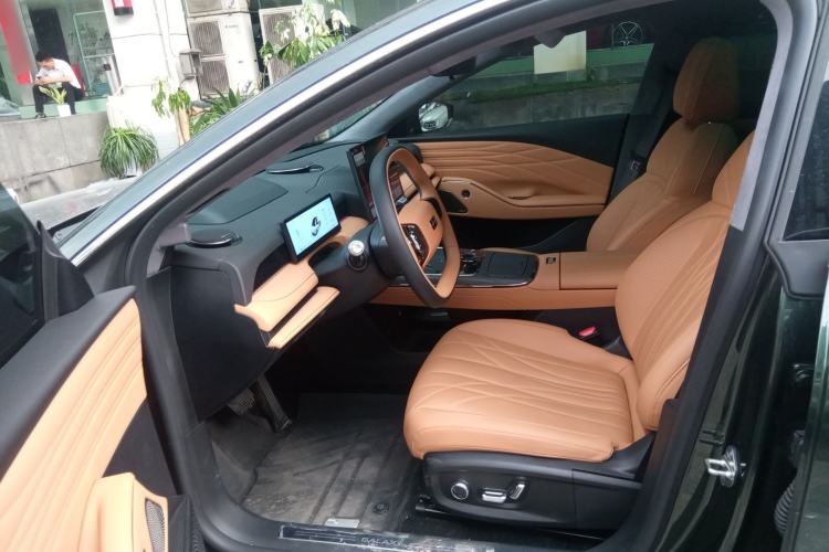 Used Geely Galaxy 8 2025 130km EM-i Flagship Edition