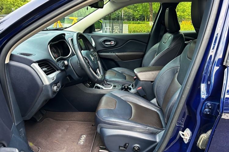 Used Jeep Cherokee 2017 2.4L Leading Smart Edition