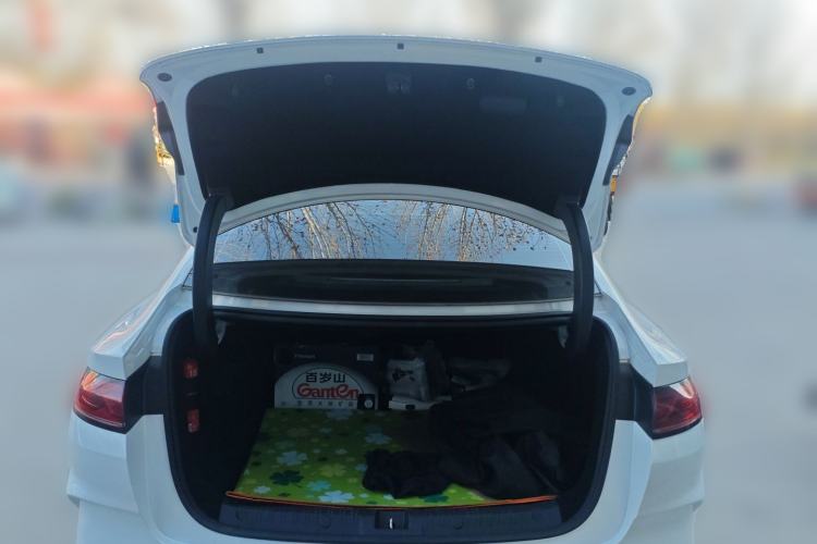 Used BYD Qin L 2025 DM-i Smart Drive 120KM Superior Model
