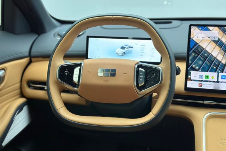 Used Geely Galaxy Galaxy Xingjian 7 EM-i 2025 120km Flagship Edition
