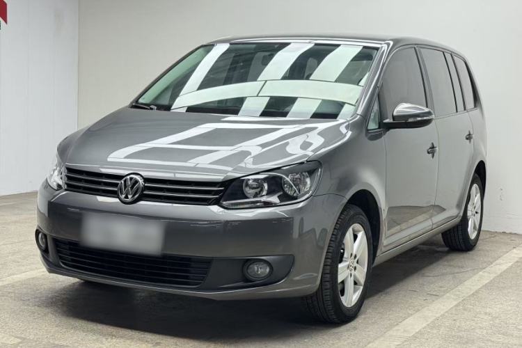 Used Volkswagen Touran 2015 1.4T Manual Fashion Edition 5-Seater Exterior 5