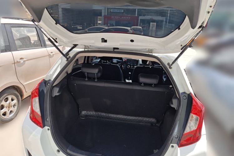 Used Honda Fit 2014 1.5L SE CVT Fashion Model Trunk