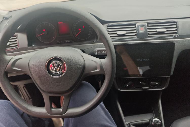 Used Volkswagen Santana 2016 1.4L Manual Fashion Edition Center Console