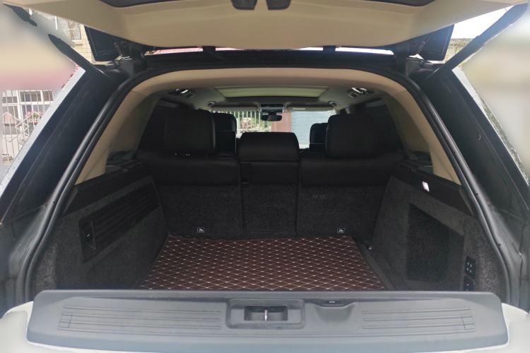 Used Land Rover Range 2021 3.0 L6 Century Extended Classic Edition Trunk