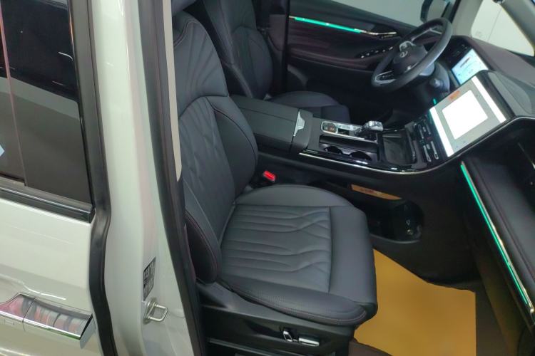 Used GAC Trumpchi M8 2024 Master Series 400T Ultimate Edition
