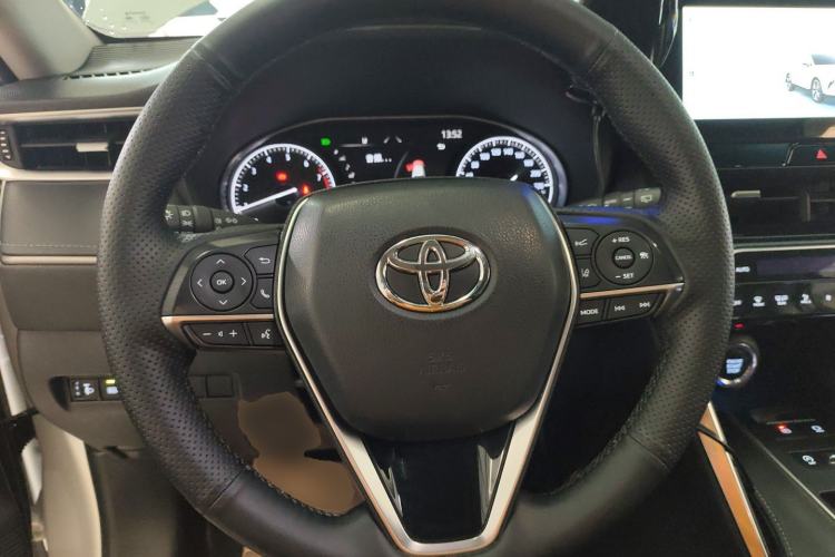 Used Toyota Venza 2023 2.0L CVT Two-Wheel Drive Luxury Edition