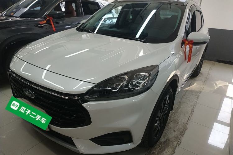 Used Ford Escape 2024 EcoBoost 245 Two-Wheel-Drive Titanium Edition