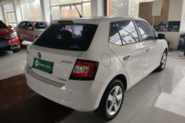 Used Skoda Fabia 2016 1.4L Automatic Car Enjoy Edition