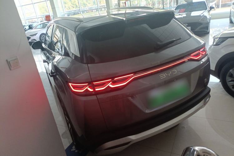 Used BYD Song L DM-i 2024 112 km Leading Edition Rear Left 45 Deg