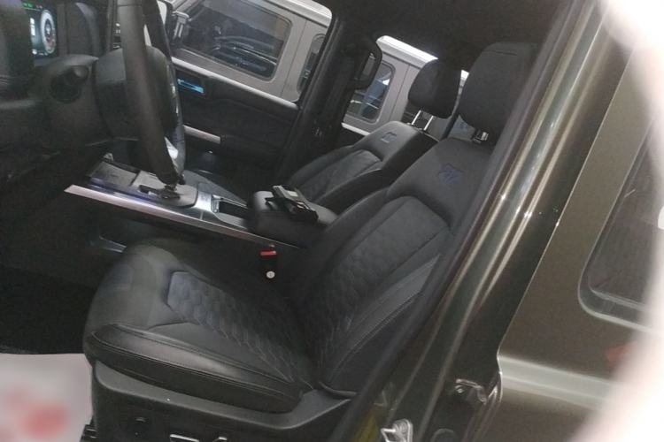 Used 212 T01 2024 2.0T Explorer