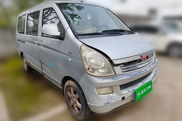 Used Wuling Rongguang 2014 1.5L S Standard Version