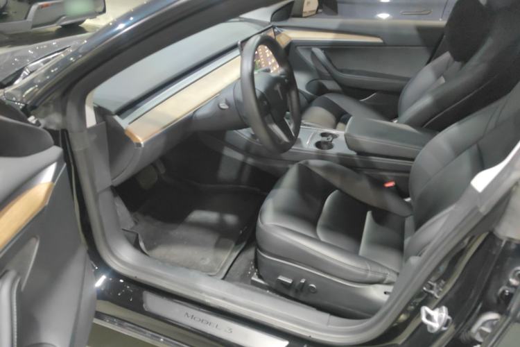 Used Tesla Model 3 2022 Rear-Wheel-Drive Version
