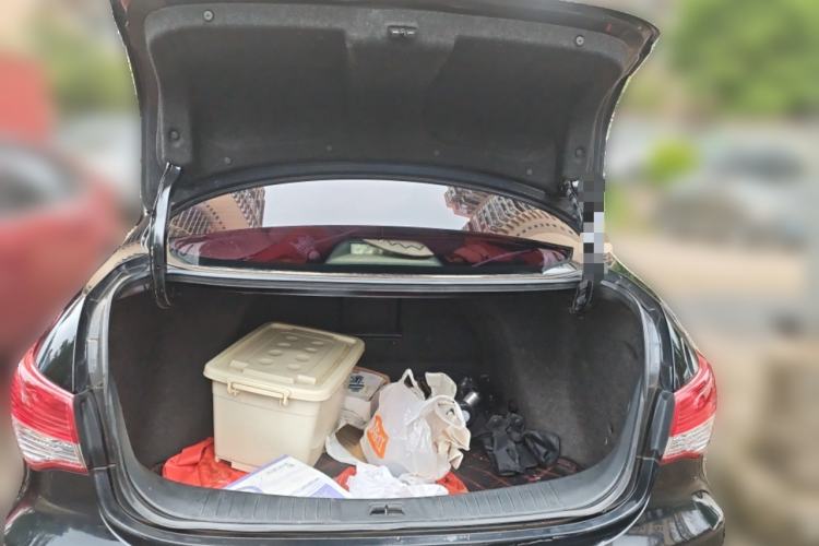 Used Nissan Sylphy 2016 Classic 1.6XE Automatic Comfort Edition Trunk