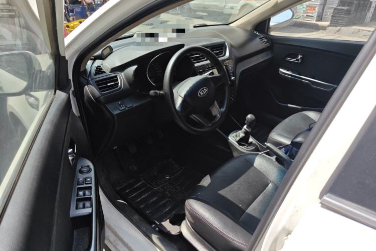 Used Kia K2 2012 Sedan 1.4L MT GLS Commemorative Edition
