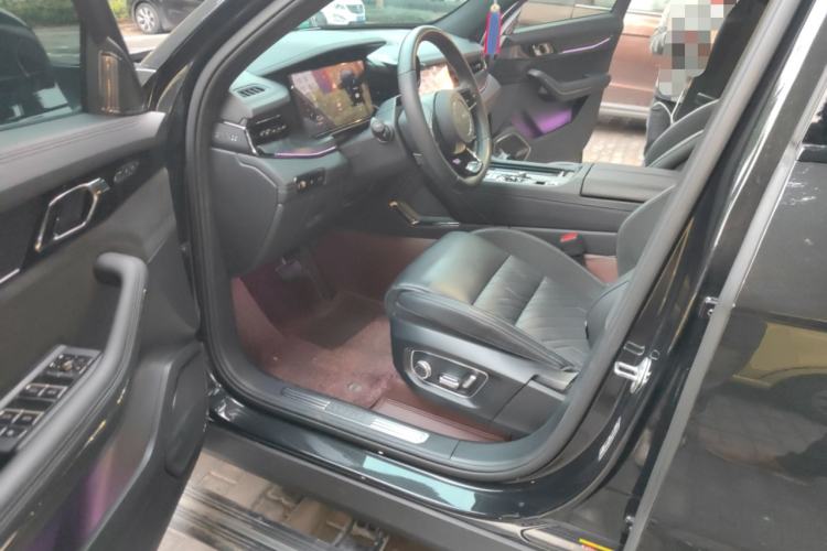 Used Lynk & Co 09 EM-P 2021 2.0T PHEV Halo Six-Seater Driver Seat