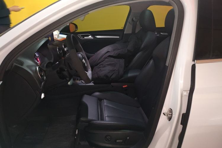 Used Audi A3 2017 Limousine 40 TFSI Sport Edition
