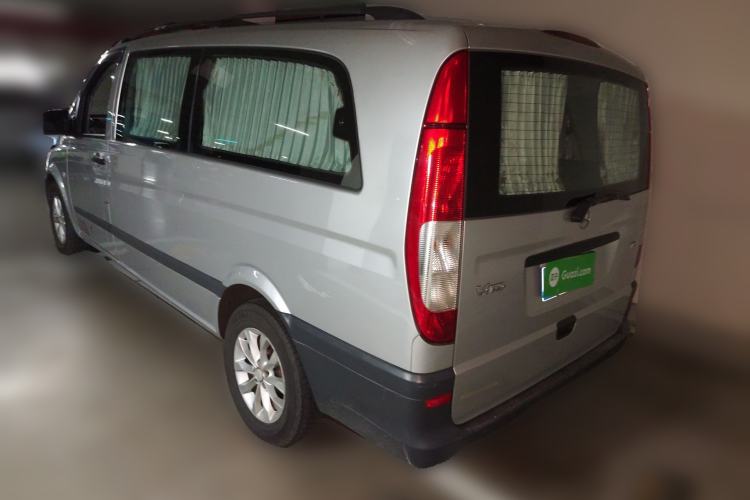 Used Mercedes-Benz Vito 2011 2.5L 7-seater executive version