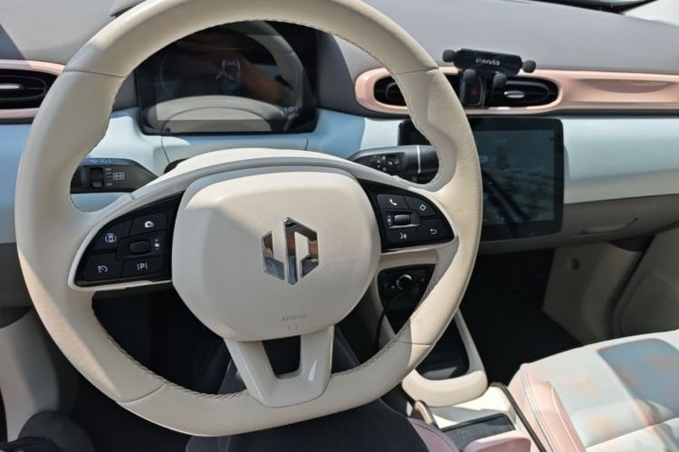 Used Leapmotor T03 2023 403 Smart Edition Center Console