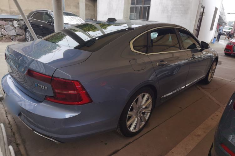 Used Volvo S90 2017 T5 Smart Luxury Edition