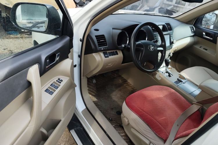 Used Toyota Highlander 2011 2.7L Two-Wheel Drive 5-Seater Elite Edition
