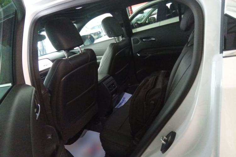 Used Cadillac XT4 2024 Facelift 28T Two-Wheel-Drive Luxury Version Left Rear Seat