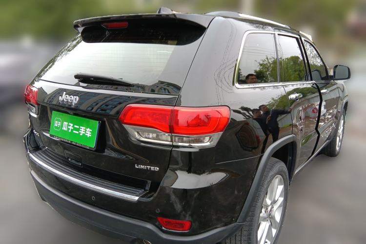 Used Jeep Grand Cherokee 2016 3.0L Comfort Navigation Edition Rear Right 45 Deg