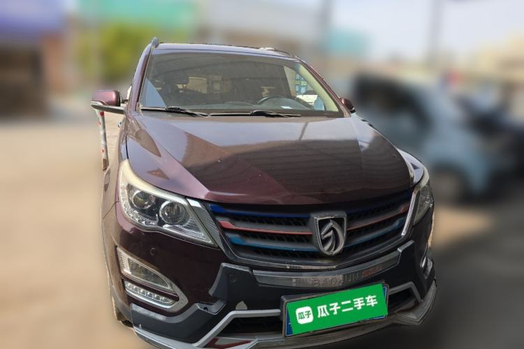 Used Baojun 560 2015 1.8L manual luxury version
