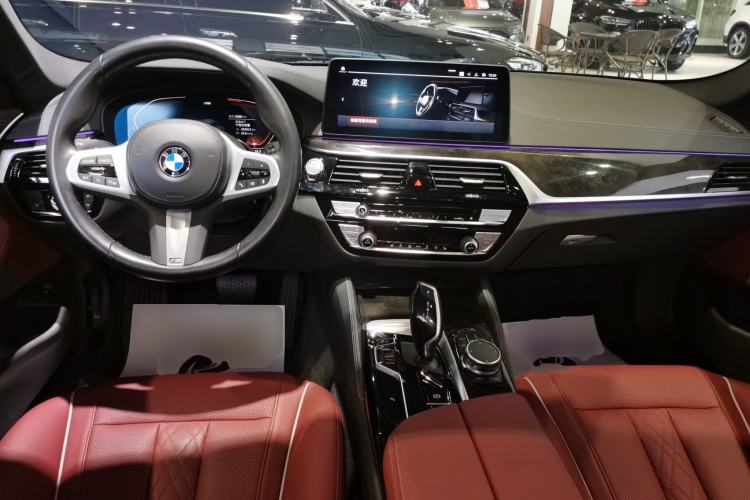 Used BMW 5 Series 2022 Second Facelift 525Li M Sport Package Center Console