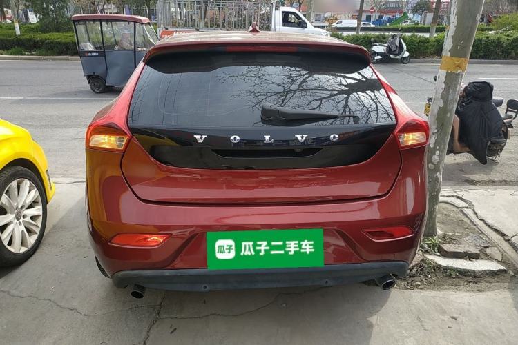 Used Volvo V40 2015 1.6T Zhiya Edition Rear