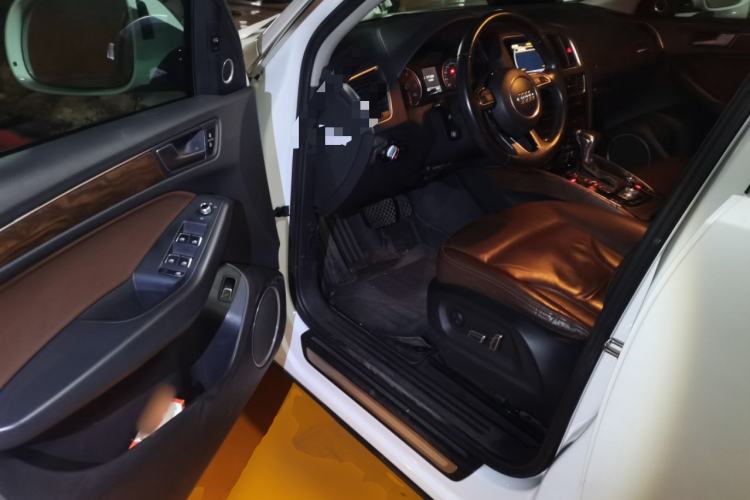 Used Audi Q5 2017 40 TFSI Comfort Model
