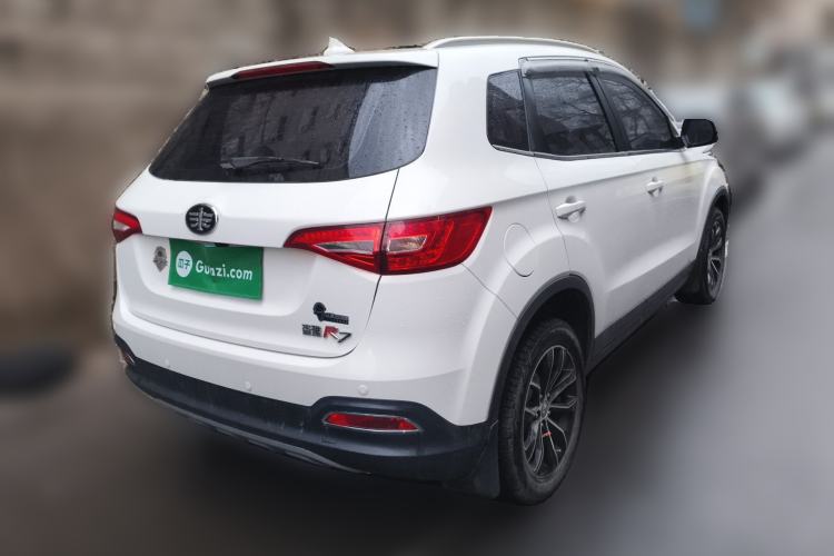 Used FAW Senya R7 2016 1.6L Manual Luxury Version Rear Right 45 Deg