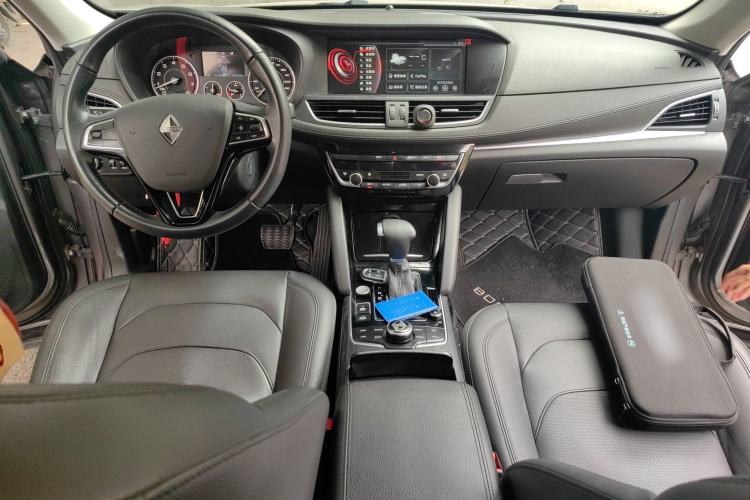 Used BORGWARD BX7 2016 28T Two-Wheel Drive Luxury Version 5 Seats
