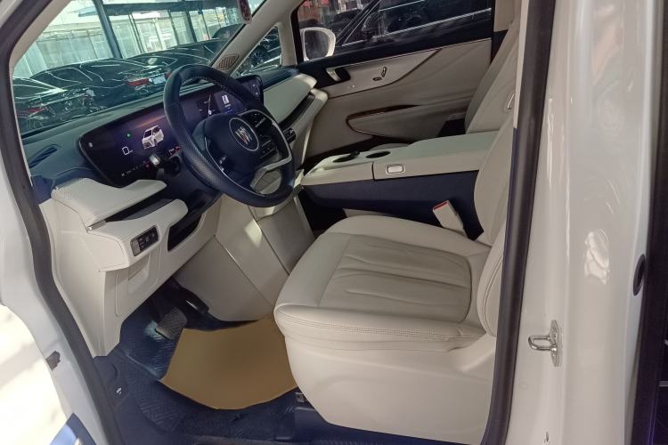 Used Buick GL8 New Energy 2024 Lu Zun Luxury Edition 7-Seater
