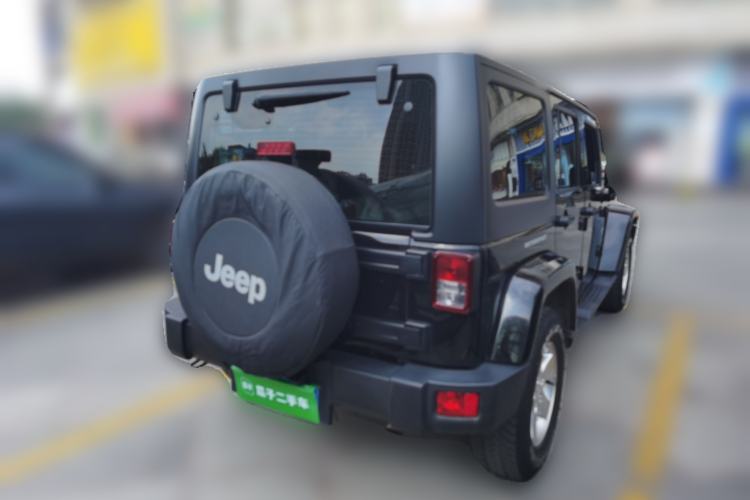 Used Jeep Wrangler 2015 2.8TD Sahara Four-Door Comfort Edition Rear Right 45 Deg