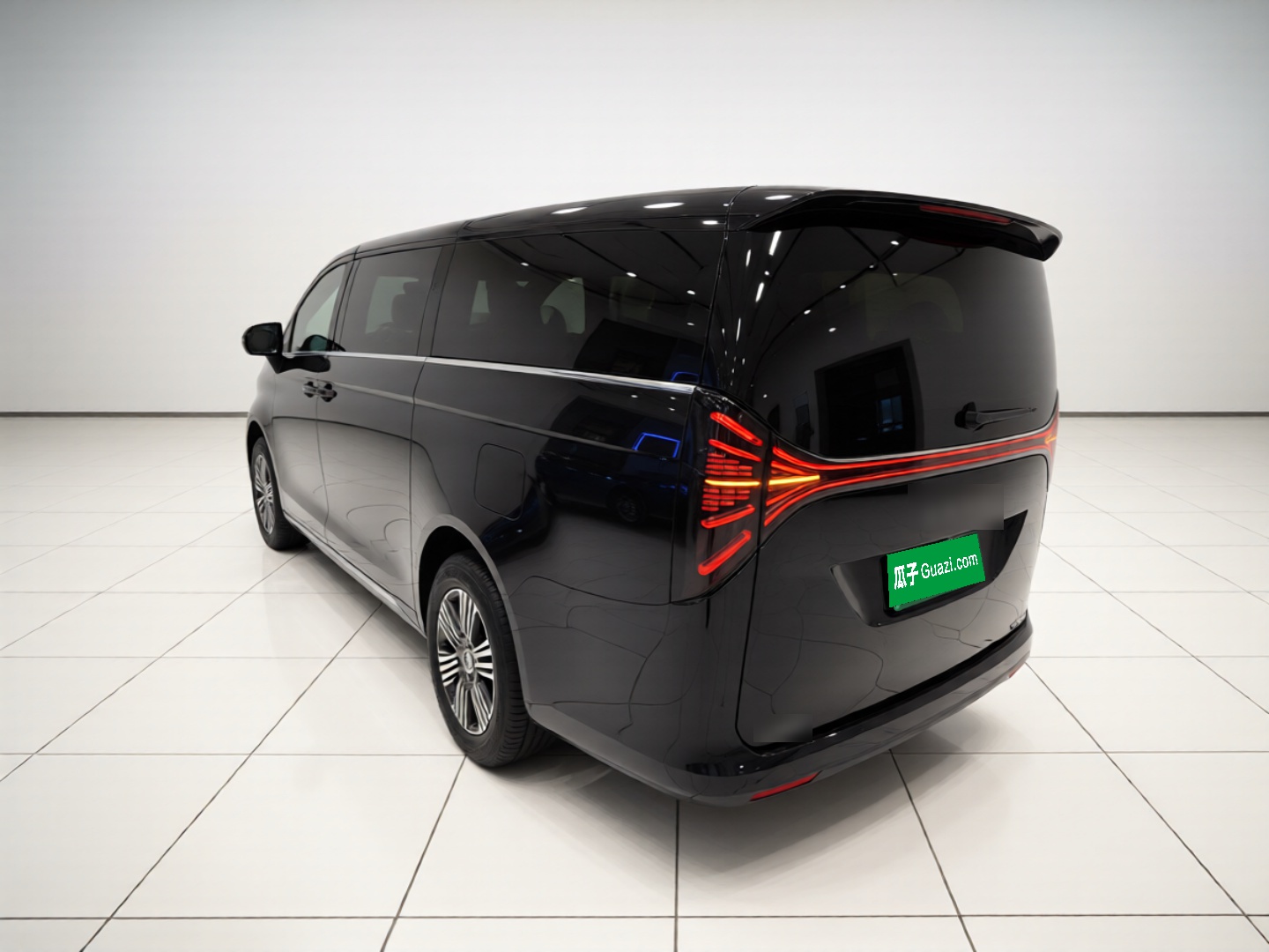Geely Galaxy LEVC L380 2024 140-Degree 6-Seater All-Wheel-Drive Ultra — снимка 4