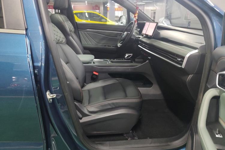 Used Geely Auto Haoyue L 2023 2.0T DCT Prestige Edition
