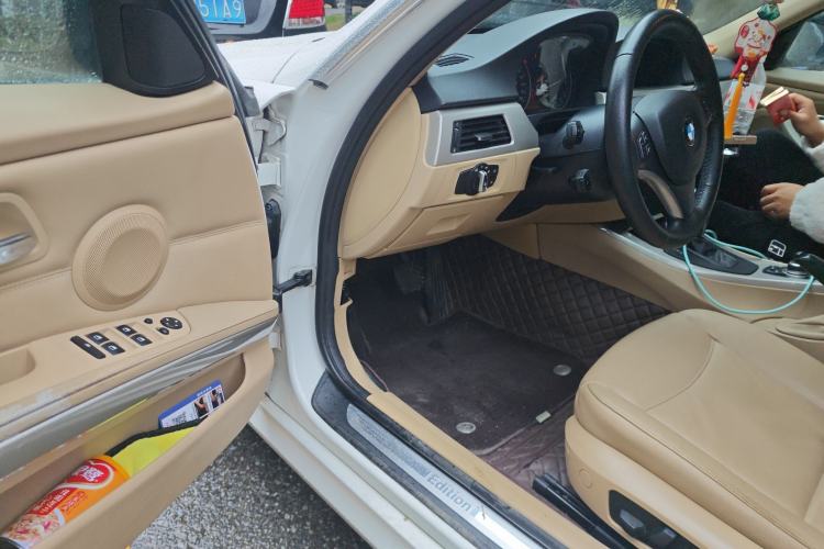 Used BMW 3 Series 2010 320i Luxury Model