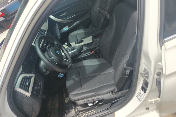 Used BMW 3 Series 2016 320Li Ambition Model
