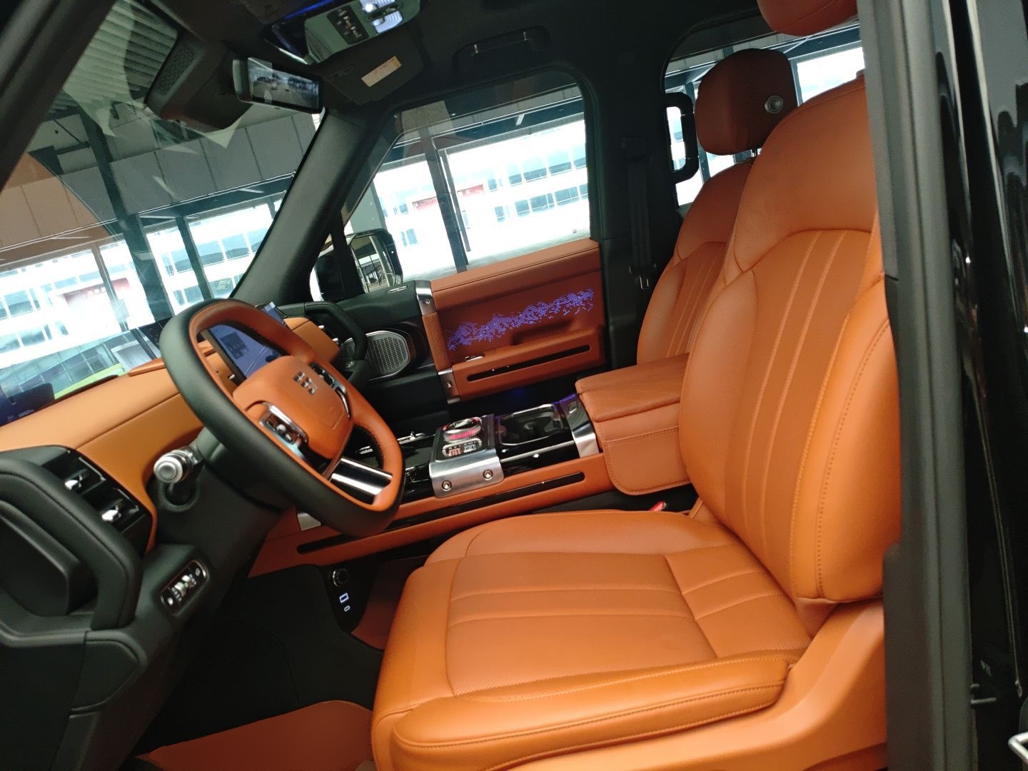 المقاعد الأمامية داخل السيارة