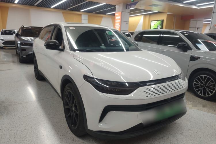 Used Leapmotor C11 2023 Extended-Range 285 Comfort Edition Front Right 45 Deg