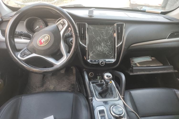 Used Zotye SR7 2016 1.5T Manual Cube Heart Edition China V Standard
