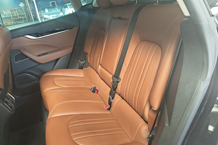 Used Maserati Levante 2016 3.0T Standard Edition Left Rear Seat