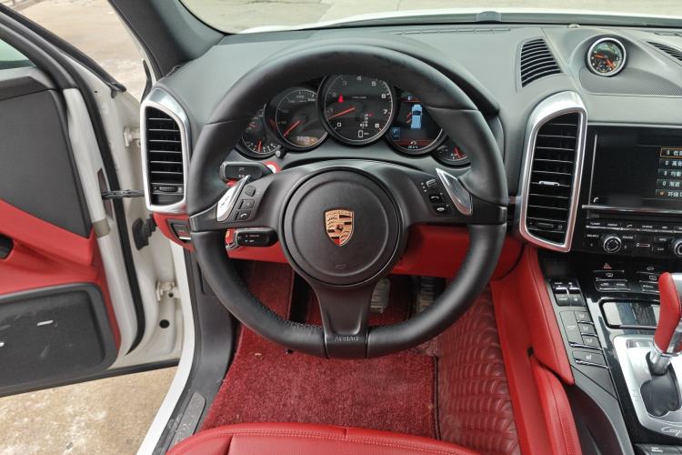 Used Porsche Cayenne 2014 3.6T Automatic Transmission U.S. Specification
